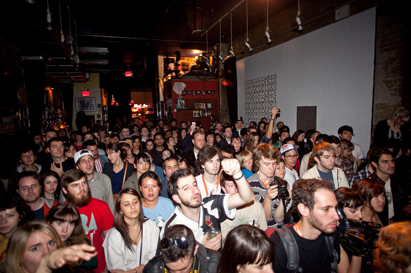 fools gold crowd